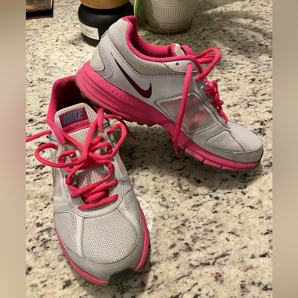Nike Running Shoes- platinum/pink - Picture 4 of 12